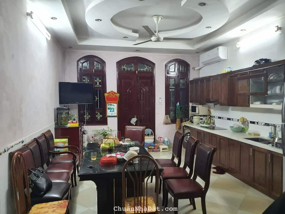 BÁN NHÀ ĐẸP KINH DOANH NGÕ Ô TÔ 70M2 5T MT5 17 TỶ TRẦN QUỐC HOÀN PHÂN LÔ VIP