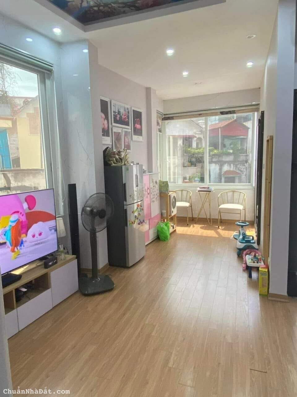 BÁN NHÀ MỚI ĐẸP 2 MẶT THOÁNG 40M2 4T MT5 5 TỶ THỤY KHUÊ TÂY HỒ OTO ĐỖ 10M