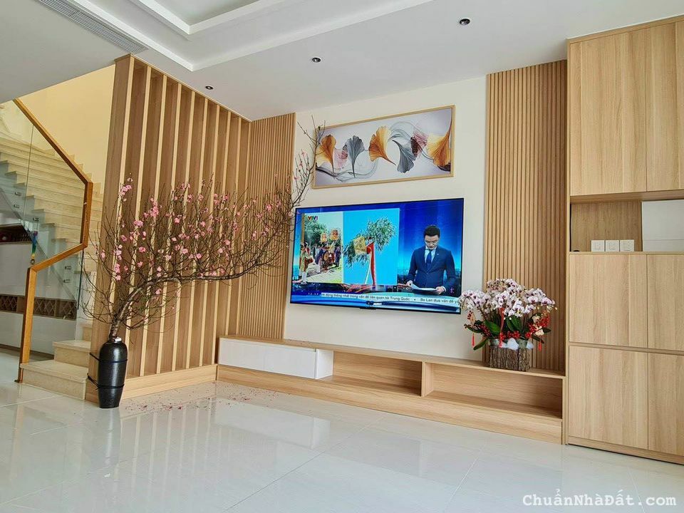 Cho thuê nhà nguyên căn 3pn Khu đô thị Mỹ Gia, gói 8 The Capella, giá 30tr/tháng