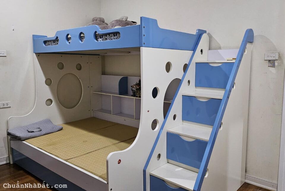 Cho thuê chung cư CT3B Hoàng Quốc Việt Cầu Giấy 105m - 16tr, full nội thất, slot oto 