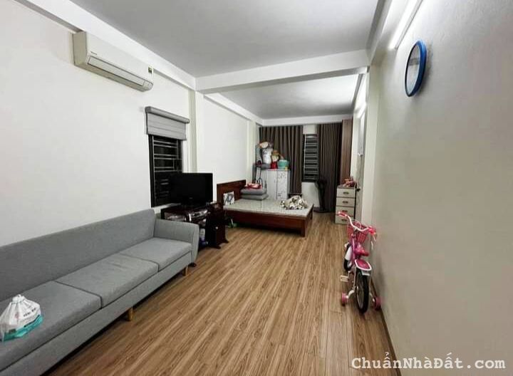 Cho thuê nhà mặt phố Trần Cung, vỉa hè, nhà đẹp, THANG MÁY 36M X 5T, KD tốt