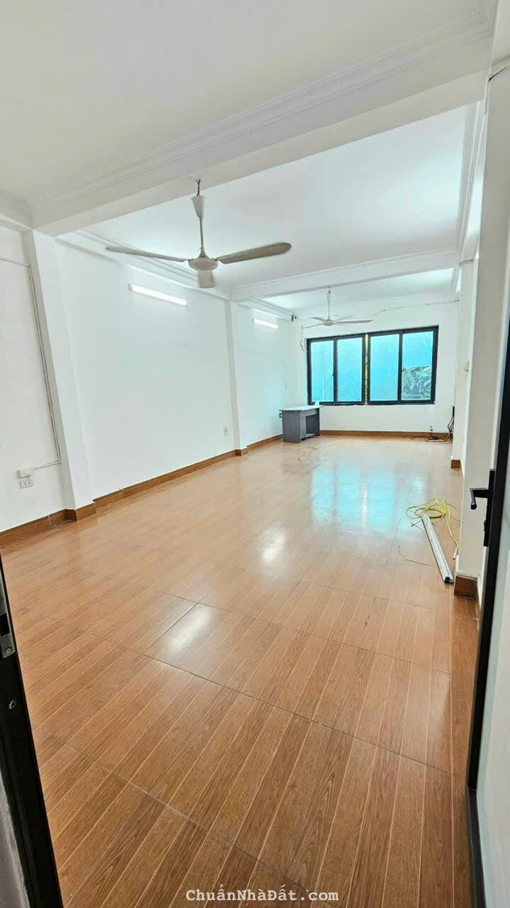 Cho thuê nhà MP Dương Văn Bé Hai bà Trưng 63m x 4T giá 35 triệu, ô tô dừng đỗ, KD 