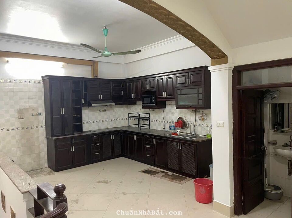 Cho thuê nhà mặt phố - KD Hoàng Văn Thái - Thanh Xuân 50m x 5T giá 30 triệu