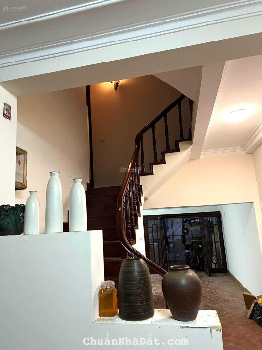 Cho thuê nhà mặt phố Nguyễn Khang - Cầu Giấy 130m x 4T giá 35tr, có hầm, KD, CHDV... Cho thuê nhà mặt phố Nguyễn Khang - Cầu Giấy 130m x 4T giá 35tr, có hầm, KD, CHDV...