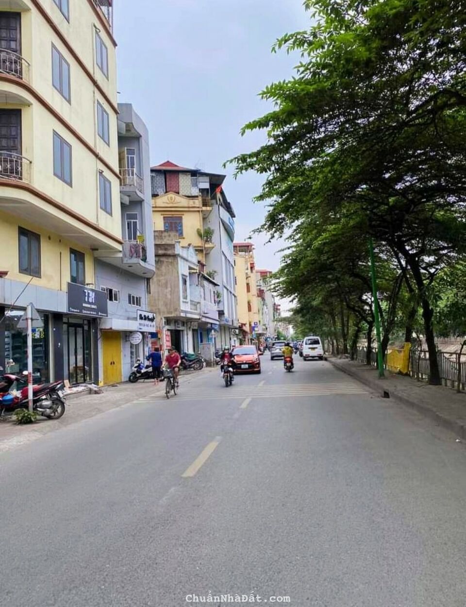 Cho thuê nhà mặt phố Nguyễn Lân Thanh Xuân 78m*6T thang máy giá 39tr