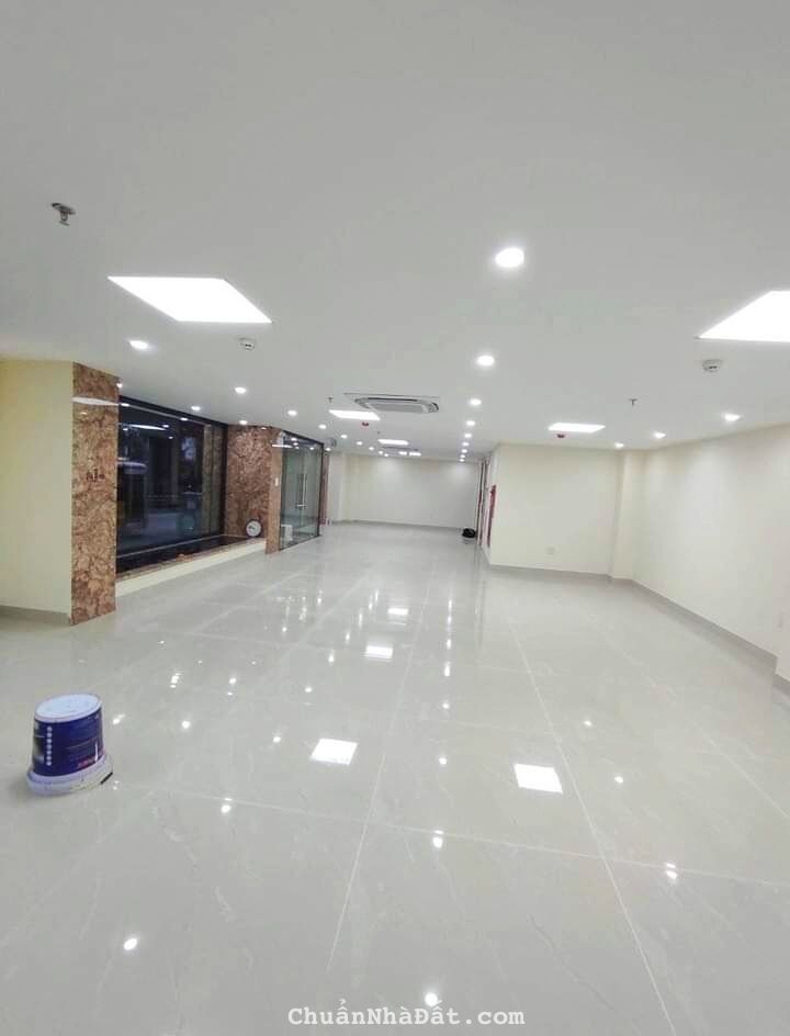 Cho thuê nhà mặt phố Phạm Văn Đồng Bắc Từ Liêm 145m*7T có hầm, lô góc