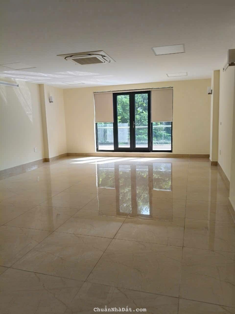 Cho Thuê nhà MP Thọ Tháp Cầu Giấy 102m x 6T có HÀM, THANG MÁY giá 80 triệu