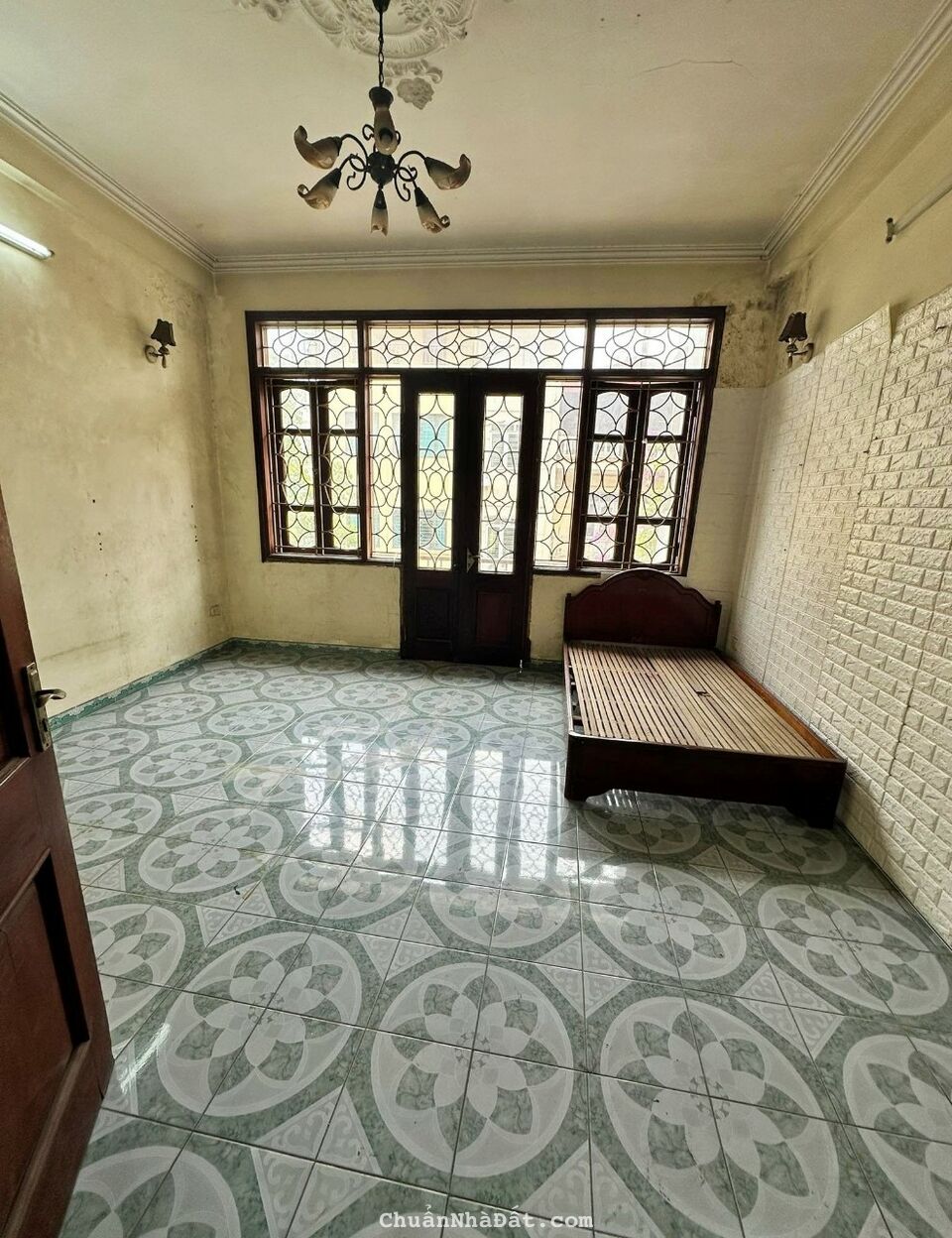 Cho thuê nhà mặt đường Thụy Khuê Tây Hồ 85M x 4T giá 23 triệu, kinh doanh số một