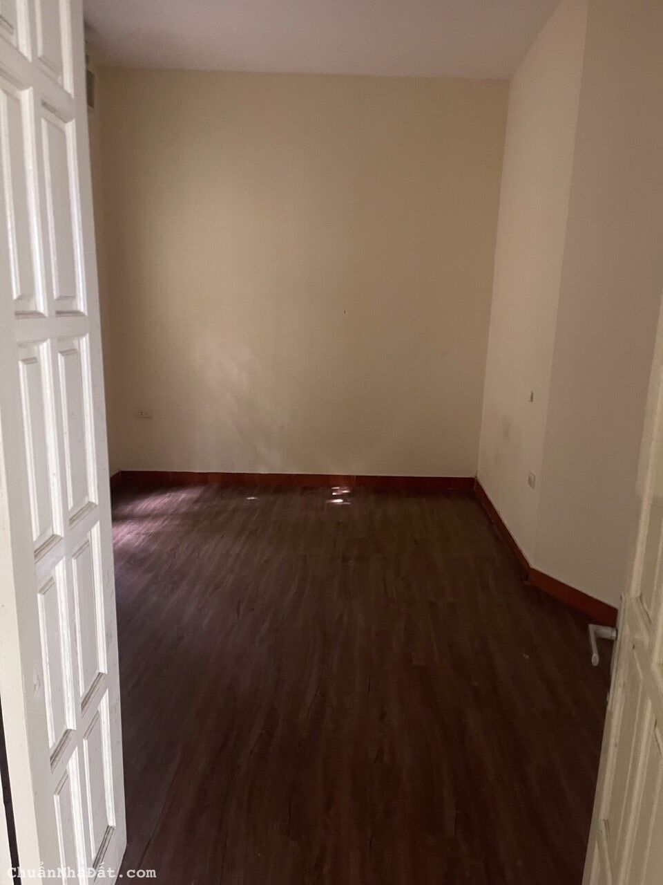 Cho thuê nguyên căn mặt phố Đông Quan, Cầu Giấy - 80m2 x 4 tầng - 22tr, KD mọi loại hình