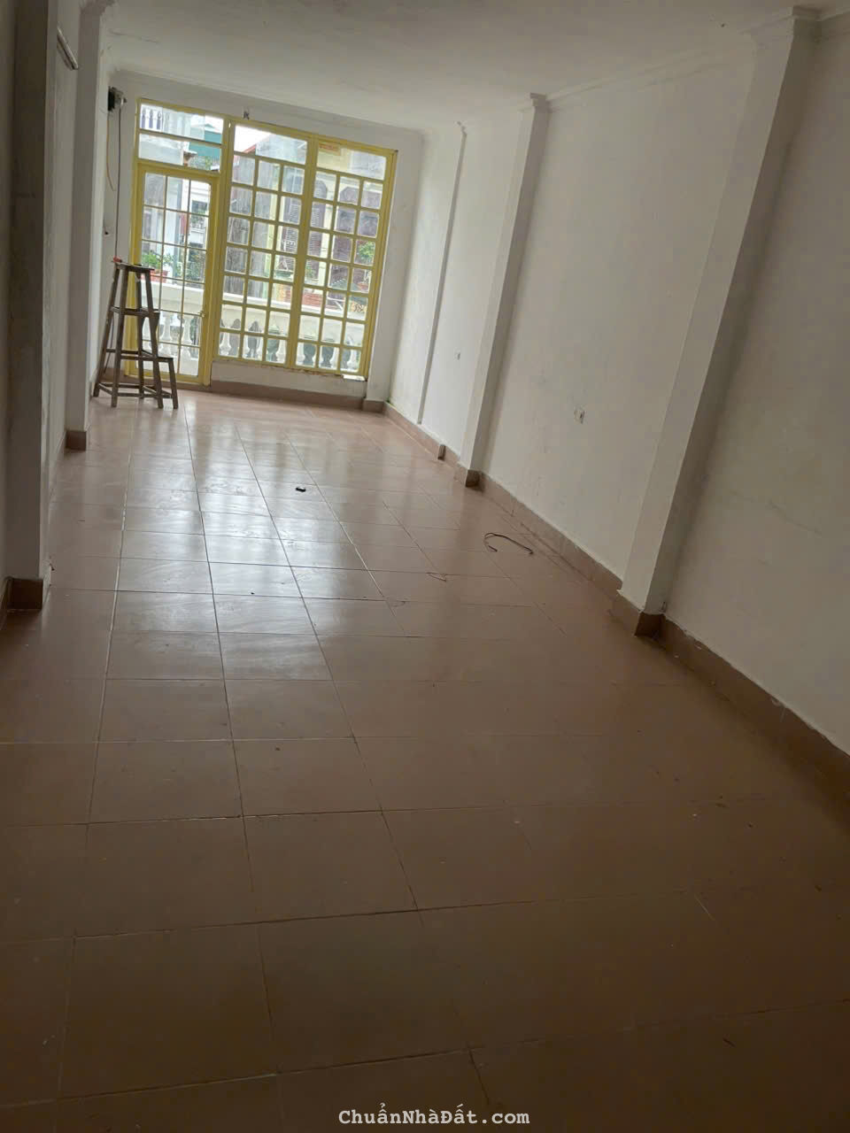 Cho thuê nhà MP Định Công - Hoàng Mai 60m x 4T giá 18tr, kinh doanh hàng ăn, cafe