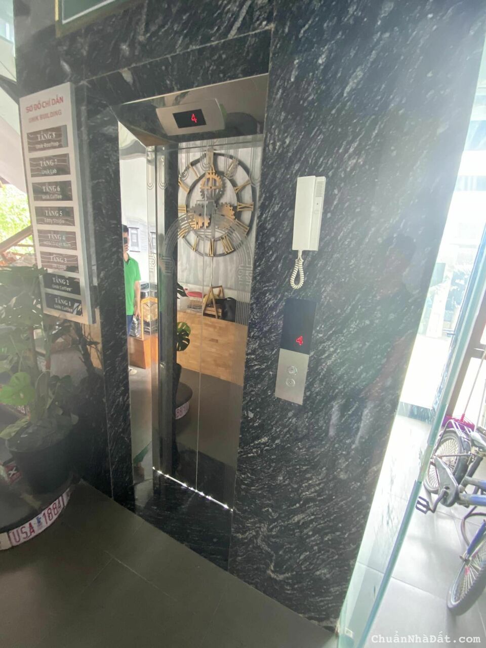 Cho thuê nhà ngõ ô tô, lô góc, thang máy, KD  Chùa Bộc - Đống Đa 80m x 6T giá 50tr