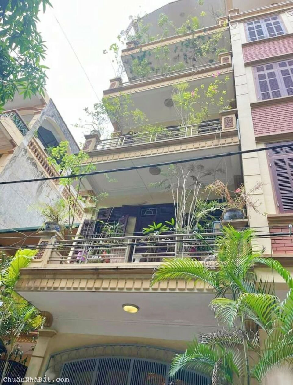 Cho thuê nhà Cầu Giấy phố Nghĩa Đô 100m x 5T, ô tô, kinh doanh