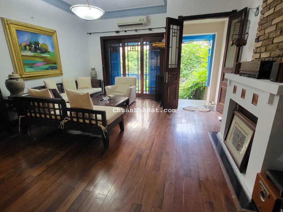 Cho thuê nhà ngõ ô tô, sân vườn Lạc Trung Hai Bà Trưng 120m x 4T giá 37tr, vỉa hè, KD