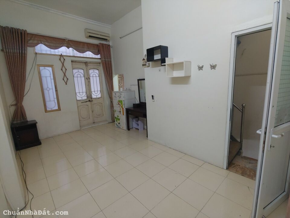 Cho thuê nhà ở Nguyễn Phúc Lai, Đống Đa 30M X 3.5T - đủ đồ  - cho ở nhóm giá 12.5tr