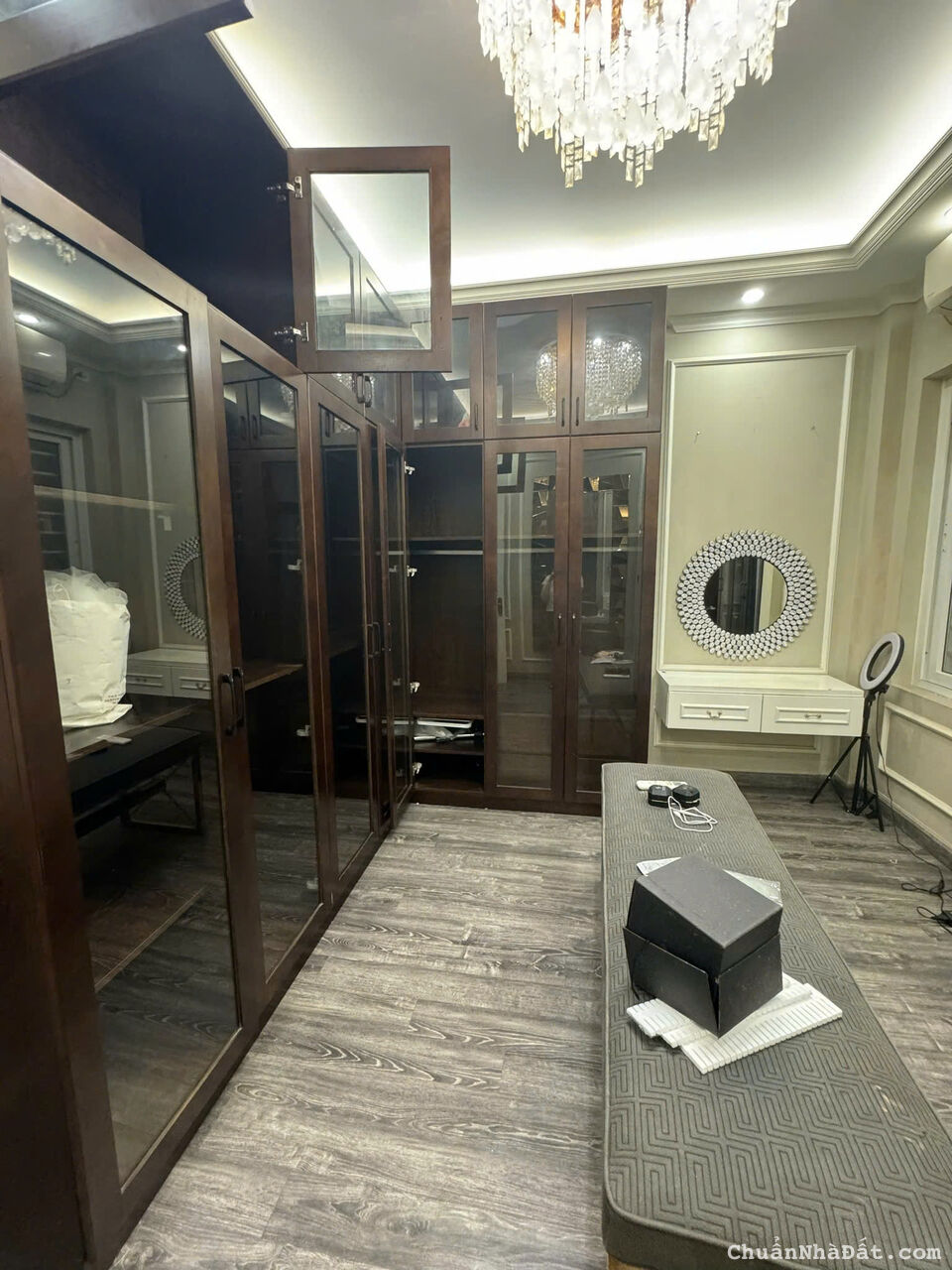 Cho thuê nhà ngõ thông, ô tô, KD Thái Thịnh 1, Đống Đa 48m x 5T giá 25 triệu, đủ đồ