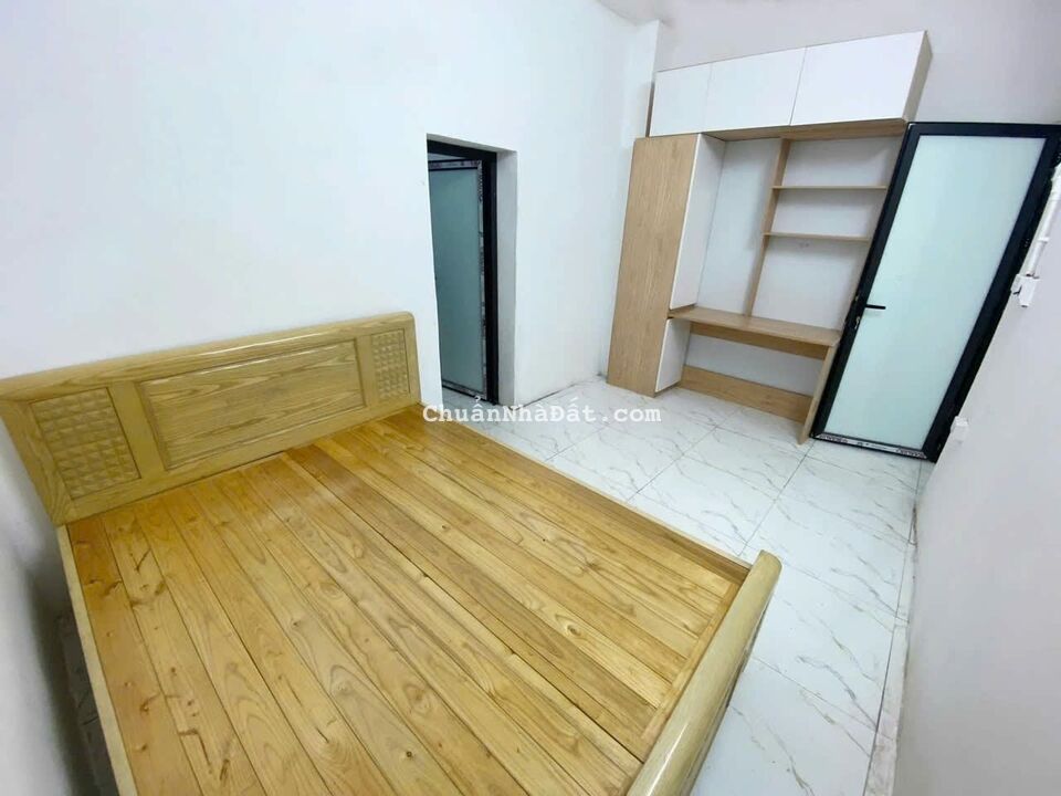 Cho thuê nhà phố Tôn Đức Thắng, Đống Đa 55m x 2T - 2 ngủ,2VS giá 8.5 triệu