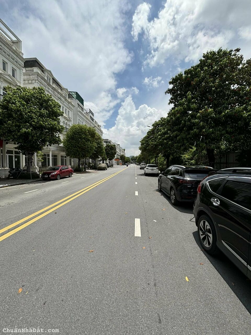 Cho thuê nhà ở KĐT Louis City, Đại Mỗ Nam Từ Liêm 80m x 6T giá 30tr, THANG MÁY, vỉa hè Cho thuê nhà ở KĐT Louis City, Đại Mỗ Nam Từ Liêm 80m x 6T giá 30tr, THANG MÁY, vỉa hè