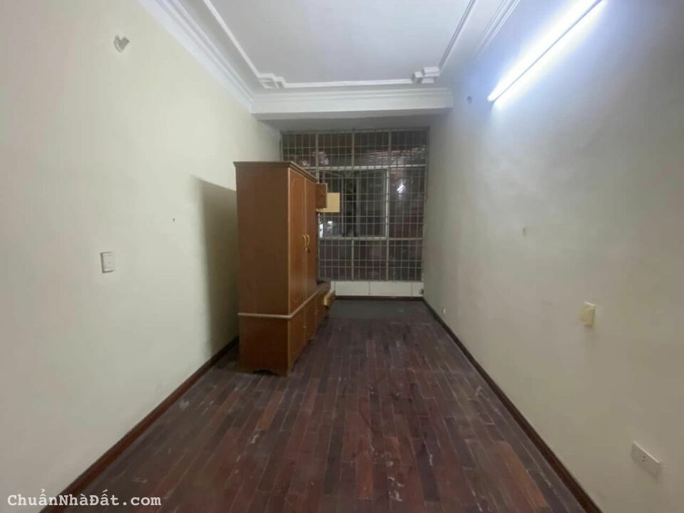 Cho thuê nhà Ngõ 194 Giải Phóng, Thanh Xuân 64m x 3.5T giá 16tr, PL, ô tô