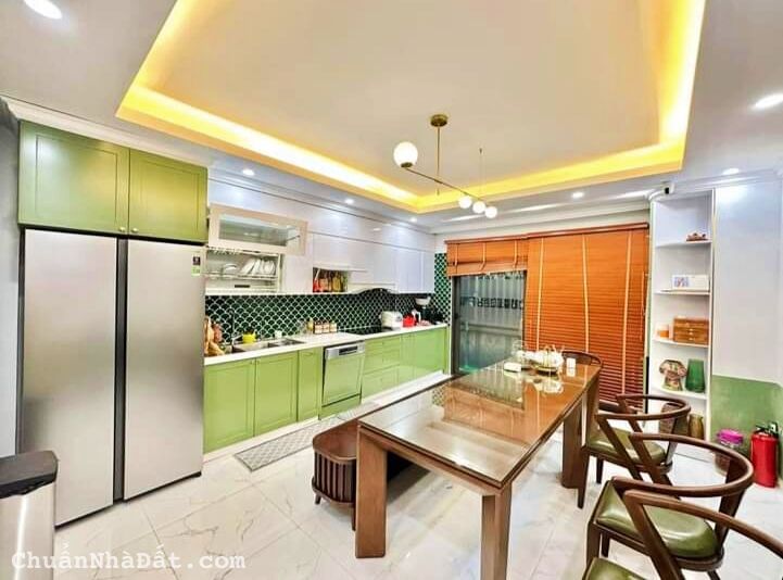 Cho thuê nhà Hàm Nghi Nam Từ Liêm 45m*5*T, đường 8m, kinh doanh