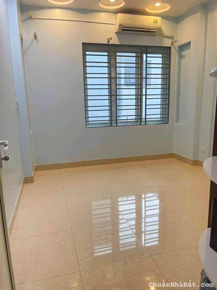 Cho thuê nhà Nam Từ Liêm phố Hàm Nghi 46m x 5T, đường 8m giá 24tr