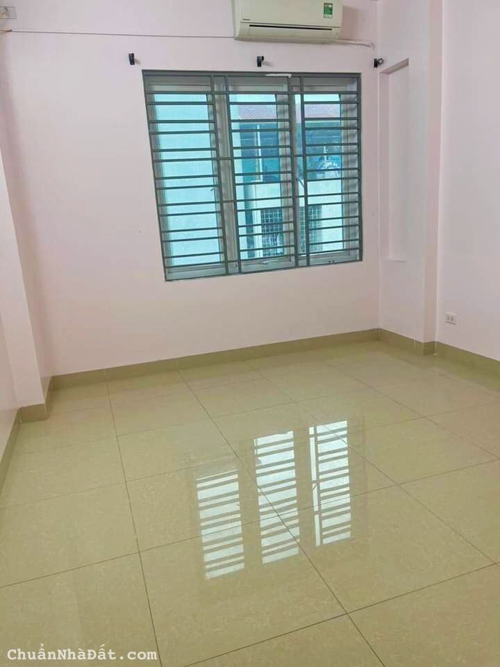 Cho thuê nhà Nam Từ Liêm phố Hàm Nghi 46m x 5T, đường 8m giá 24tr
