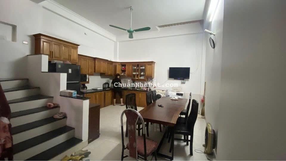 Cho thuê nhà LK KĐT Kiến Hưng Mậu Lương Hà Đông 60m x 4T giá 15 triệu, full nội thất, ô tô