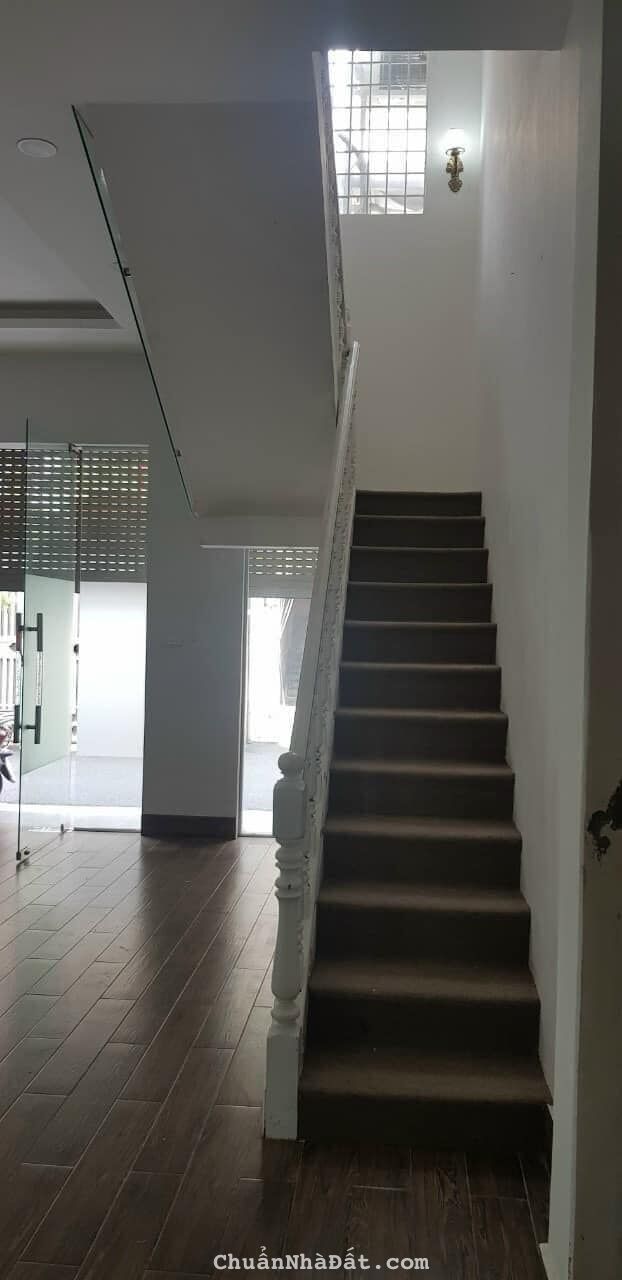 Cho thuê nhà ngõ ô tô Nguyễn Trãi - Thanh Xuân 66m x 3T - MT 6m - 4 ngủ, giá17 triệu