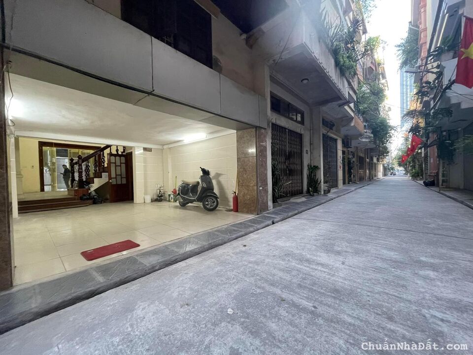 Cho thuê nhà mặt phố nguyễn viết xuân thanh xuân 70m x 5t, mt 5m giá 23tr