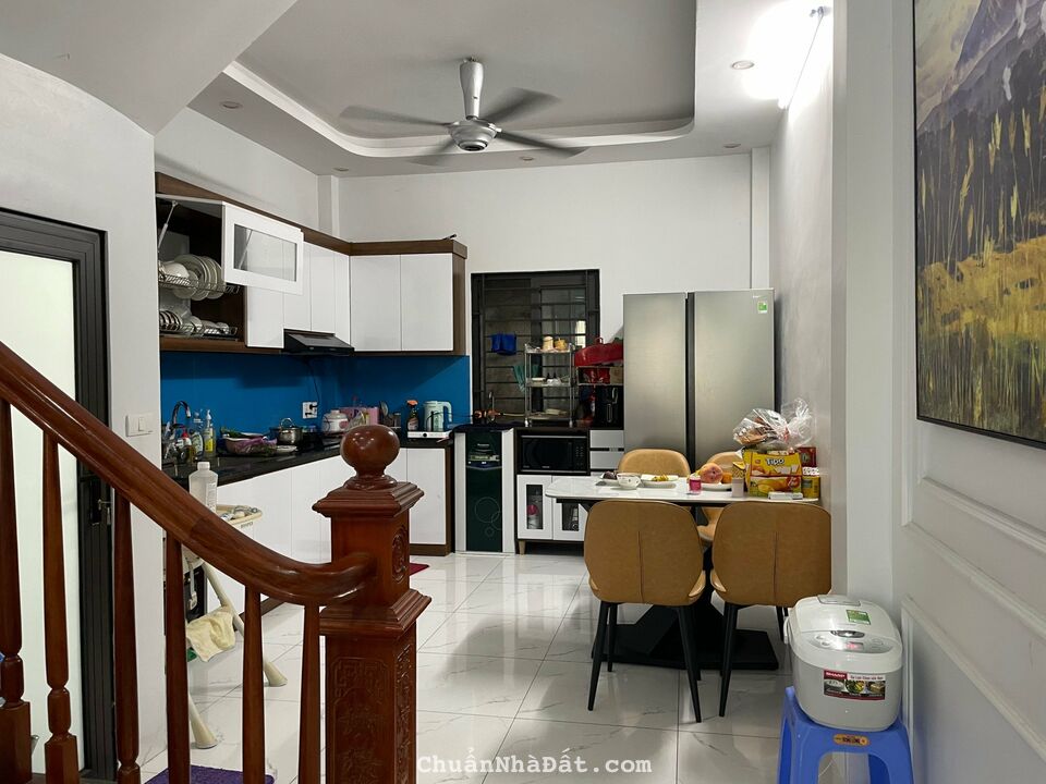 Cho thuê nhà Phan Đình Giót La Khê, Hà Đông 45m x 4T giá 12tr, nhà đẹp, full nội thất