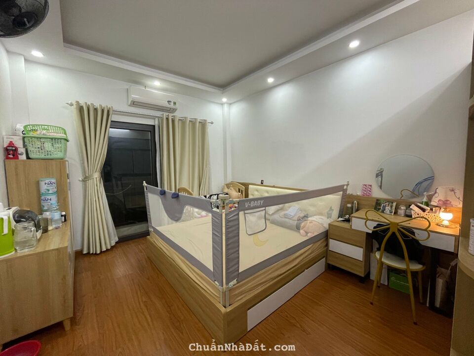 Cho thuê nhà Phan Đình Giót La Khê, Hà Đông 45m x 4T giá 12tr, nhà đẹp, full nội thất