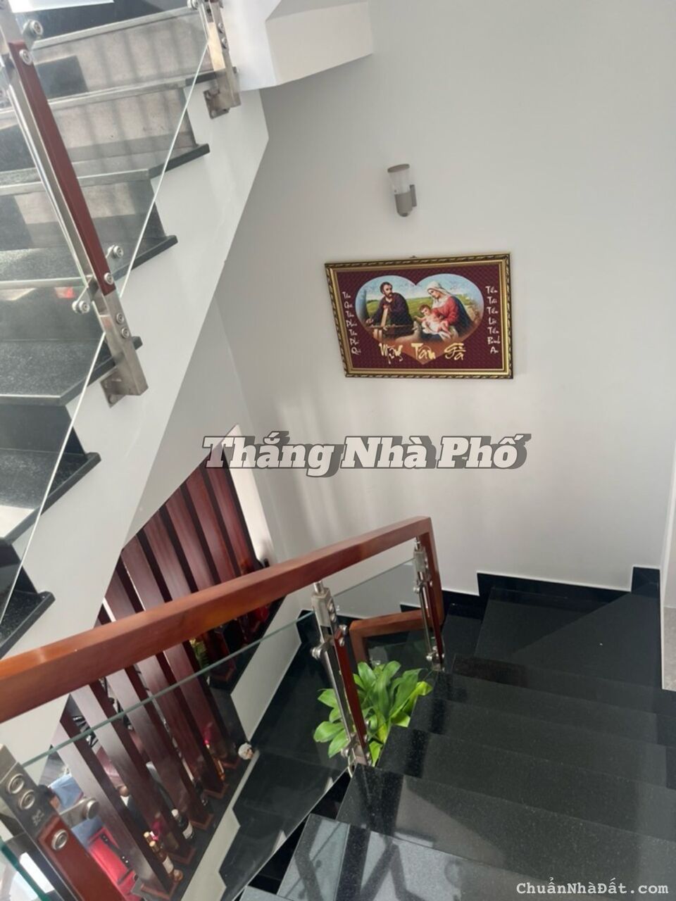 BÁN NHÀ TĂNG NHƠN PHÚ B HẺM XE HƠI 3 TẦNG KIÊN CỐ  CHỈ 4.990T.Ỷ FULL NỘI THẤT