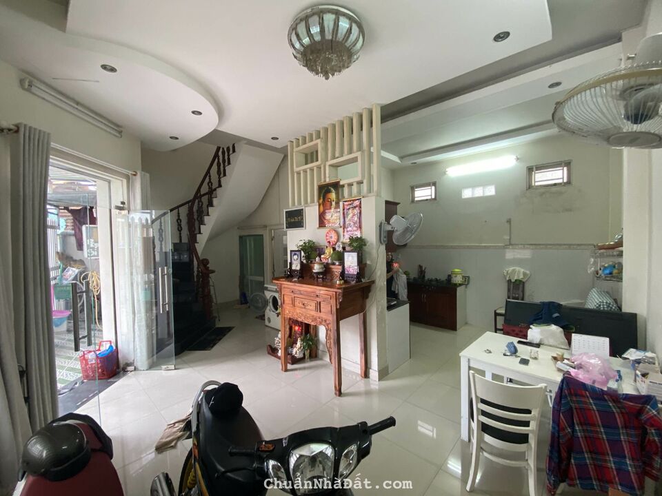 NHÀ HIẾM ĐƯỜNG XE TẢI 2 MẶT TIỀN, LINH TRUNG THỦ ĐỨC GẦN PHẠM VĂN ĐỒNG CHỈ  NHỈNH 4 TỶ