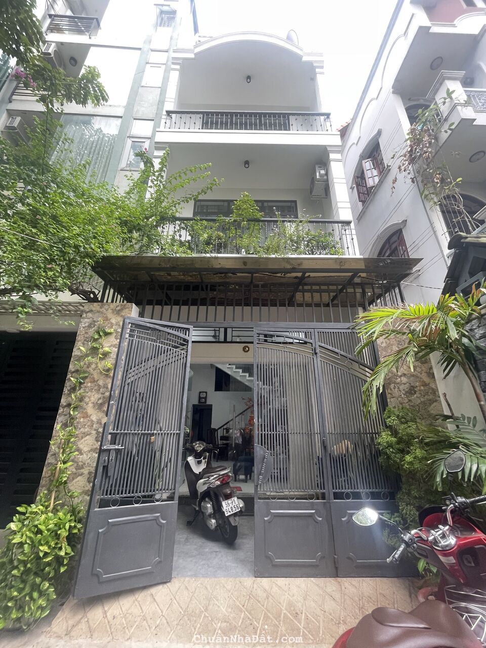 Quá tốt nhà HXH 8m Hùng Vương Phường 9 Quận 5. DT 4,2x14m trệt 1 lầu giá 10 tỷ TL