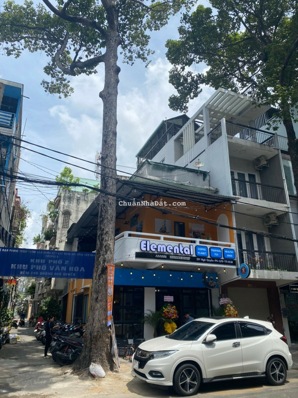 Cho thuê căn góc 2 MT 251 Ngô Quyền P6 Q10 DT 5,2x13m trệt 1 lầu giá 50 triệu còn TL