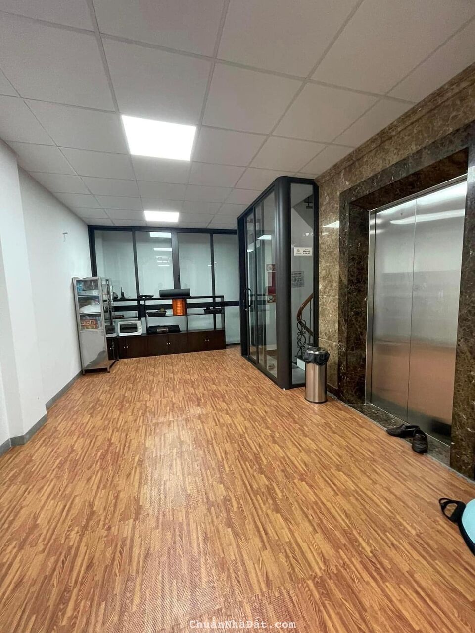 Bán nhà Cầu Giấy, phố Quan Nhân chỉ 25 tỷ, 60m2, 9T, MT5,5m, Phân lô, Kd, nhà mới, Dòng tiên