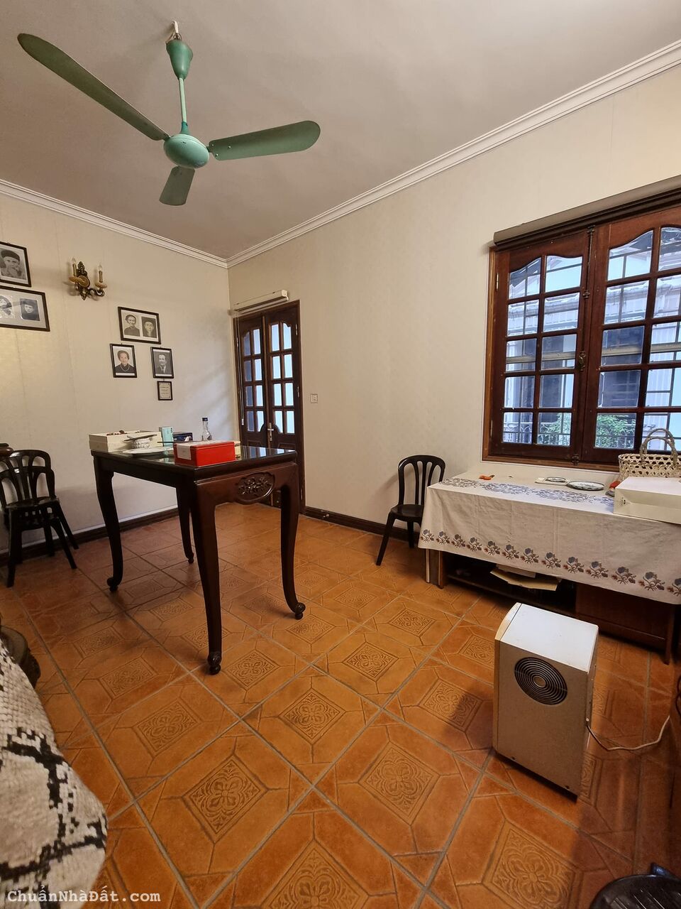 Bán nhà Đống Đa, phố Tây Sơn chỉ 12 tỷ, 45m2, 4T, MT5.6m, KD đỉnh, Ô tô đỗ