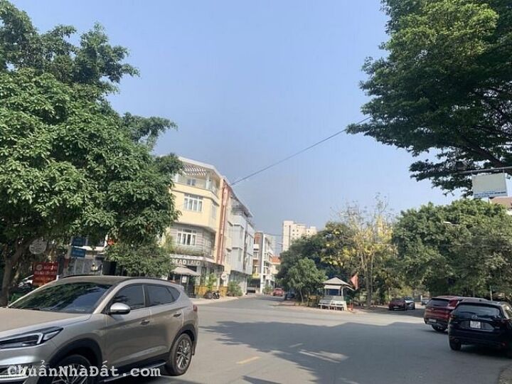 Bán GẤP! đất Q12, 100m2, sổ hồng pháp lý đầy đủ, khu dân cư an ninh và tiện íích. Chỉ 2 tỷ. Bán GẤP! đất Q12, 100m2, sổ hồng pháp lý đầy đủ, khu dân cư an ninh và tiện íích. Chỉ 2 tỷ.