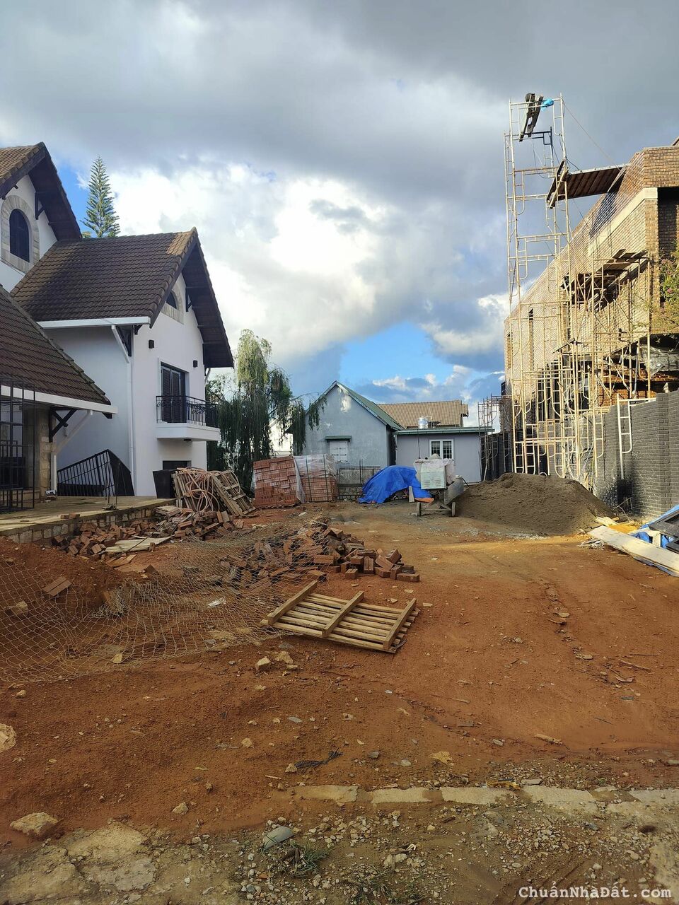 Bán 313m2 đất ở tại Vạn Hạnh, p8, Đà Lạt giá bán 14.8 tỷ