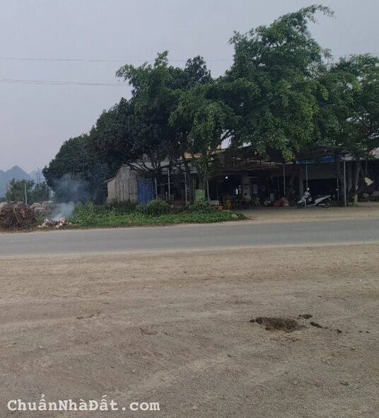      Đất thổ cư mặt đường trục chính trung tâm Lạc Thủy