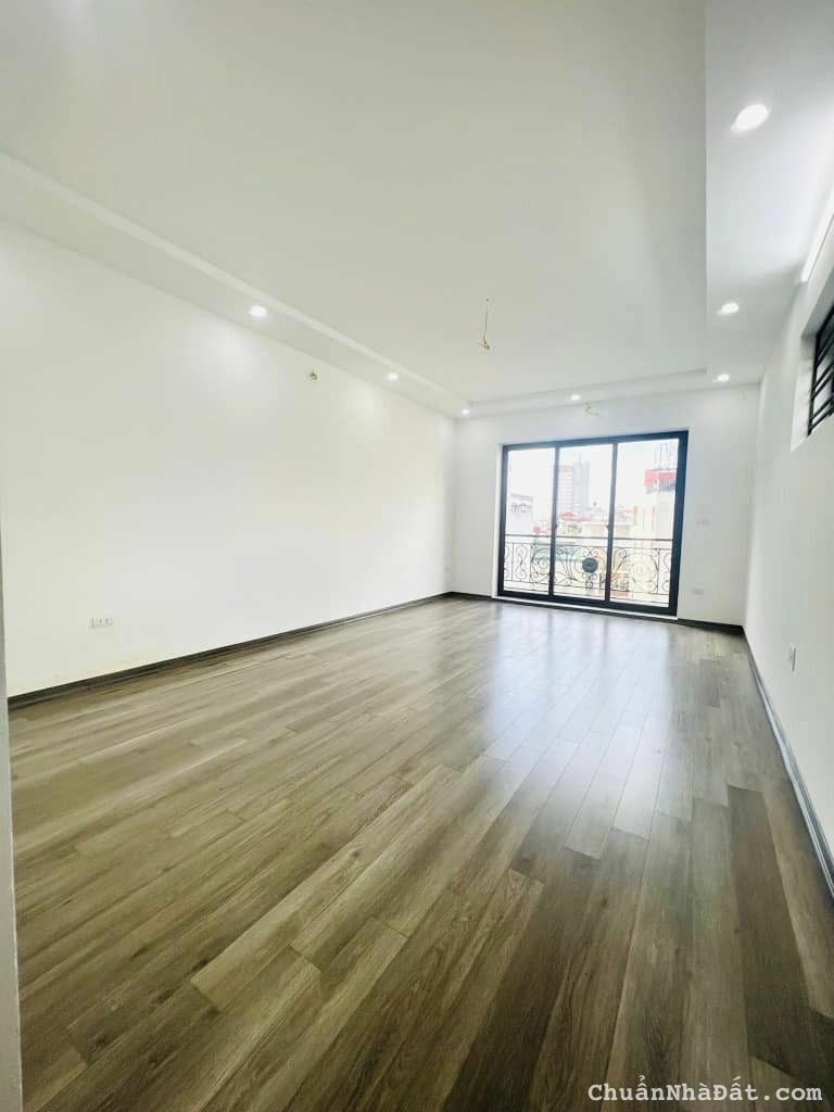 Minh Khai, nhà đẹp 5 tầng, thang máy, gara ô tô. Ngõ thông kinh doanh