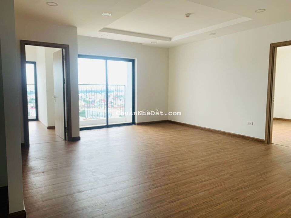 Bán căn 2 ngủ tầng trung, cạnh Vinhome Riverside giá 3,x tỷ đã bao thuế VAT và KPBT