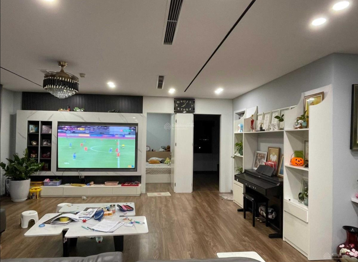 Căn hộ 3PN, 85m2 giá 3,9 tỷ đẹp nhất dự án Le Grand Jardin- Sài Đồng.