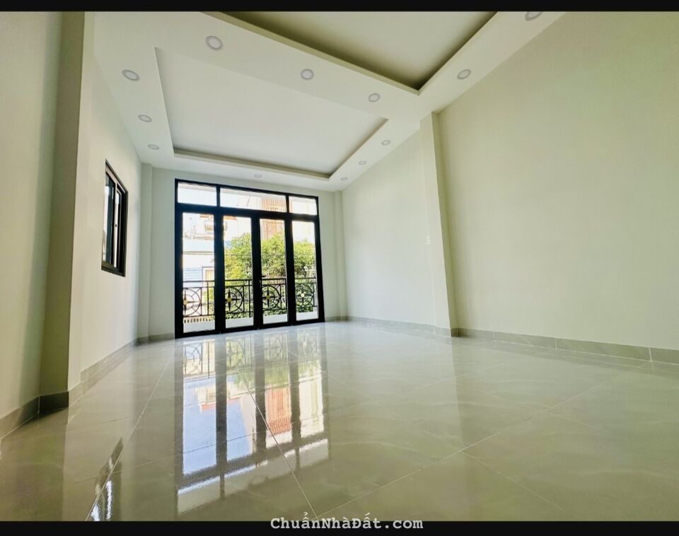 Hẻm xe tải thông, ngang 4.5m, nở hậu 6m, đường Tạ Quang Bửu, Quận 8. Hẻm xe tải thông, ngang 4.5m, nở hậu 6m, đường Tạ Quang Bửu, Quận 8.