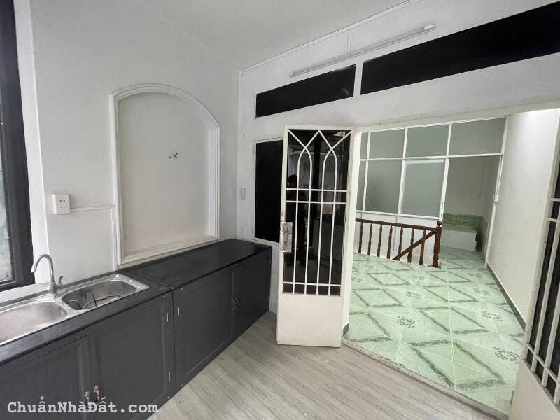 Nhà cho thuê 60m2 – 3 phòng ngủ, Đường Nguyễn Đình Chiểu, Quận 3.