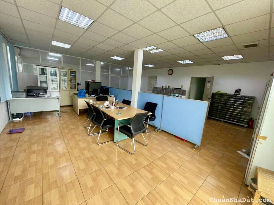 Bán xưởng Quận 12. Đã có kết cấu. Pháp lý rõ ràng, 1,070m2 1/ Hiệp Thành