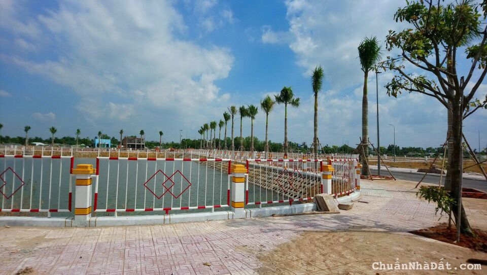 Chính chủ ngợp bán gấp nền đất thổ cư 100m2 ngay trung tâm thủ thừa . Chính chủ ngợp bán gấp nền đất thổ cư 100m2 ngay trung tâm thủ thừa .