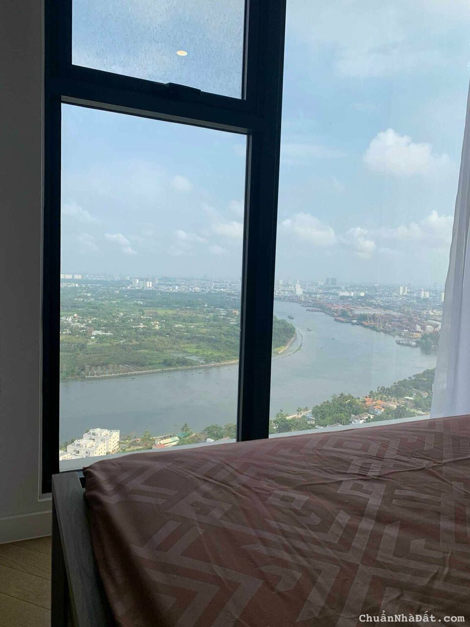 Cho thuê căn hộ LUMIERE RIVERSIDE nội thất sang xịn view siêu đẹp GIÁ SIÊU ƯU ĐÃI. 