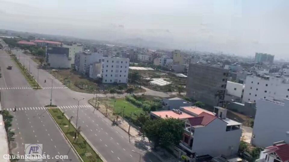 Cần bán lô góc Bùi Tá Hán (đường 20m) giao với Nguyễn Đức Trung. Tam Kỳ. 286m, ngang 11m vuông vức Cần bán lô góc Bùi Tá Hán (đường 20m) giao với Nguyễn Đức Trung. Tam Kỳ. 286m, ngang 11m vuông vức