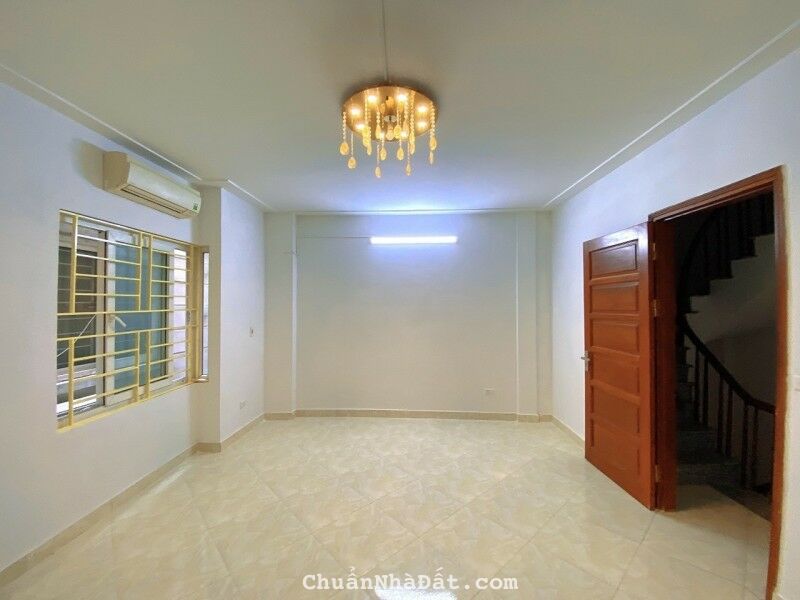 Bán Nhà Ngõ 58 Nguyễn Khánh Toàn, Cầu Giấy, Phân Lô, Gần Ô tô, Giá Nhỉnh 5 tỷ