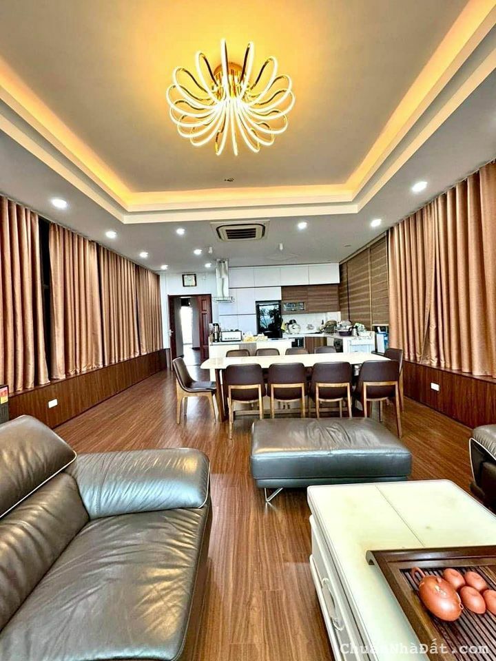 Cần Bán Gấp Nhà Phố Trúc Bạch, Ba Đình_MẶT PHỐ 8 tầng, 85m2 Mt 5.5m, Giá 33 tỷ